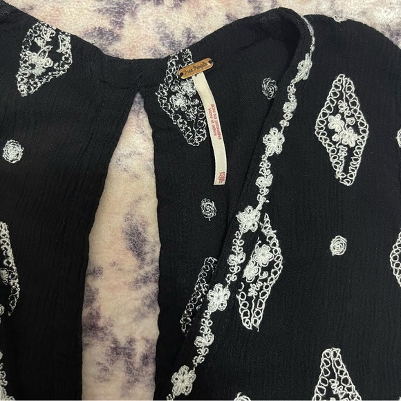 Free People Black Diamond Embroidered Sleeveless Tunic Top Size  XS - Picture 9 of 11